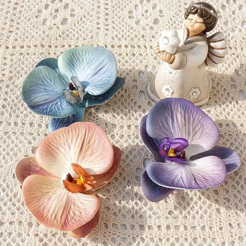 Enclosure 3D Printing - 3Dプリントされた蝶蘭のヘッドピース、人工綿とシリコンの花、結婚式の記念品、パーティーギフトボックス、ヘアアクセサリー